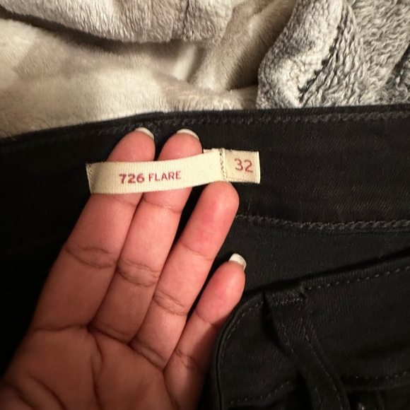 Levi's Women's 726 High Rise Flare Jeans in Soft Black - Picture 6 of 9